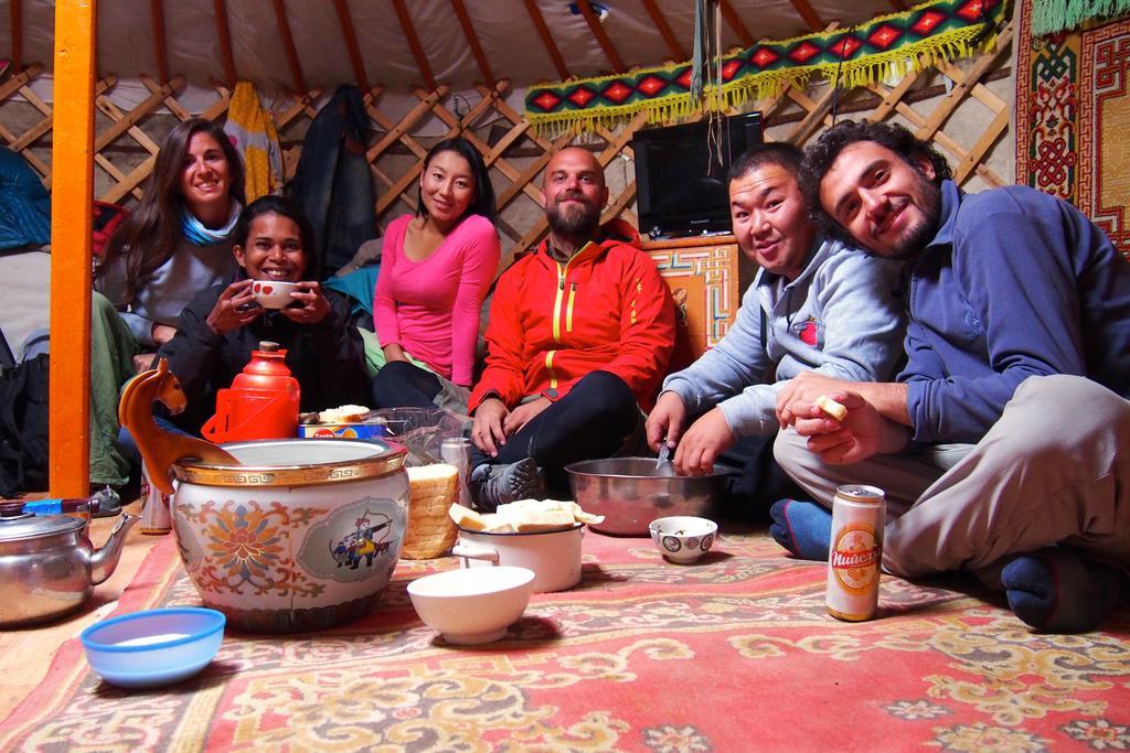 אולן בטור Top Tour & Guesthouse Mongolia מראה חיצוני תמונה